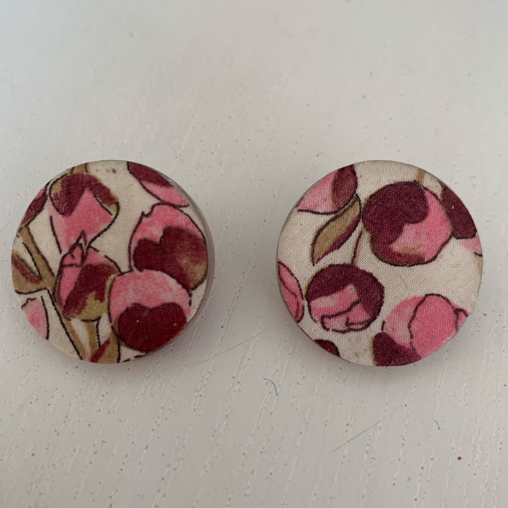 Adorable button clip-on earrings